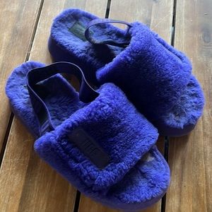 Woman’s Ugg Platform Slippers Purple Size 8